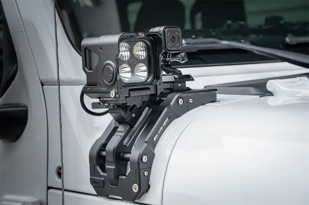 Accessori Jeep Wrangler Kit illuminazione integrata montante A FURY Gravity 10