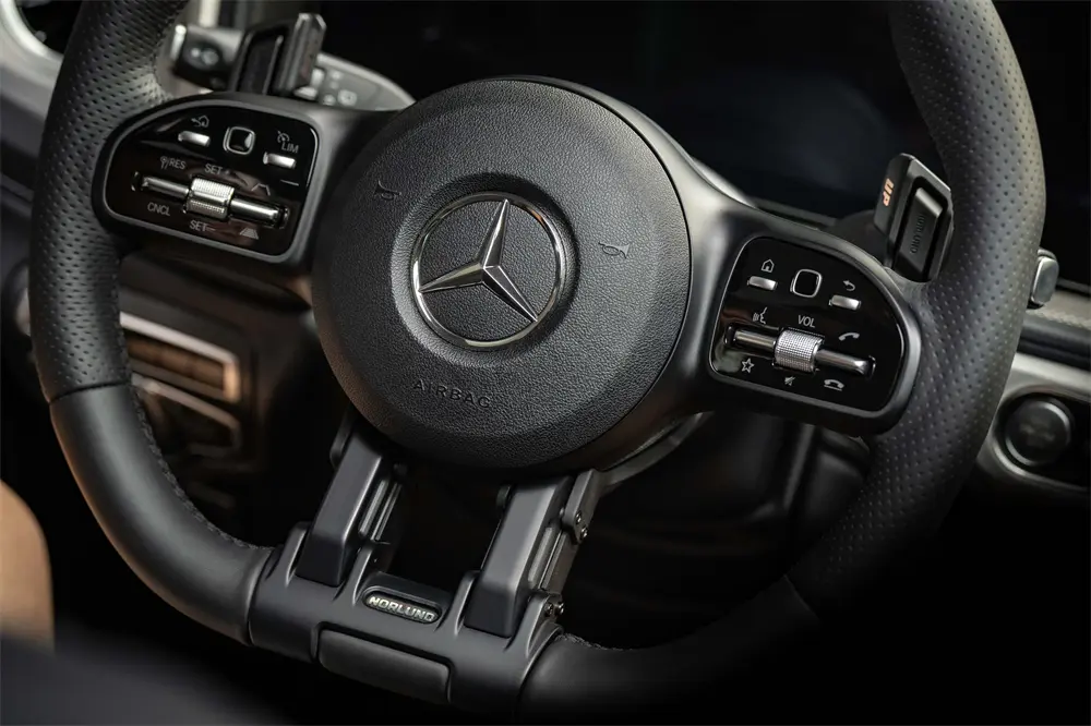 Łopatki zmiany biegów w kierownicy Mercedes Benz G Akcesoria 09
