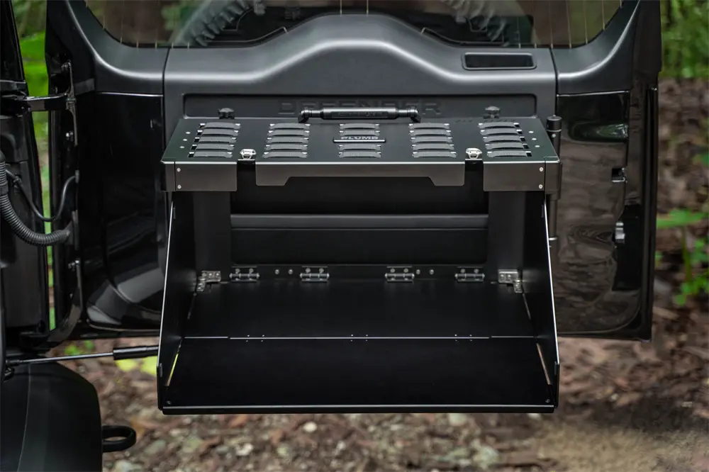 Akcesoria do Land Rover Defender Platforma tylnej klapy