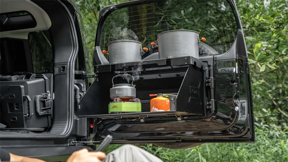 PLUMB Defender Zubehör Heckklappen-Tischplattform für Land Rover Defender