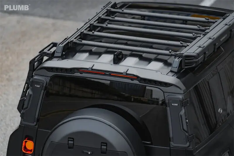 Zestaw tylnego spojlera PLUMB dla dostawcy Land Rover Defender