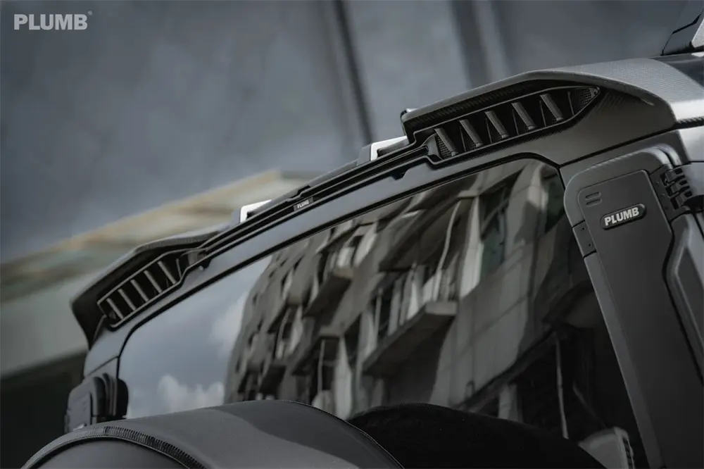 Kit spoiler posteriore PLUMB per Land Rover Defender