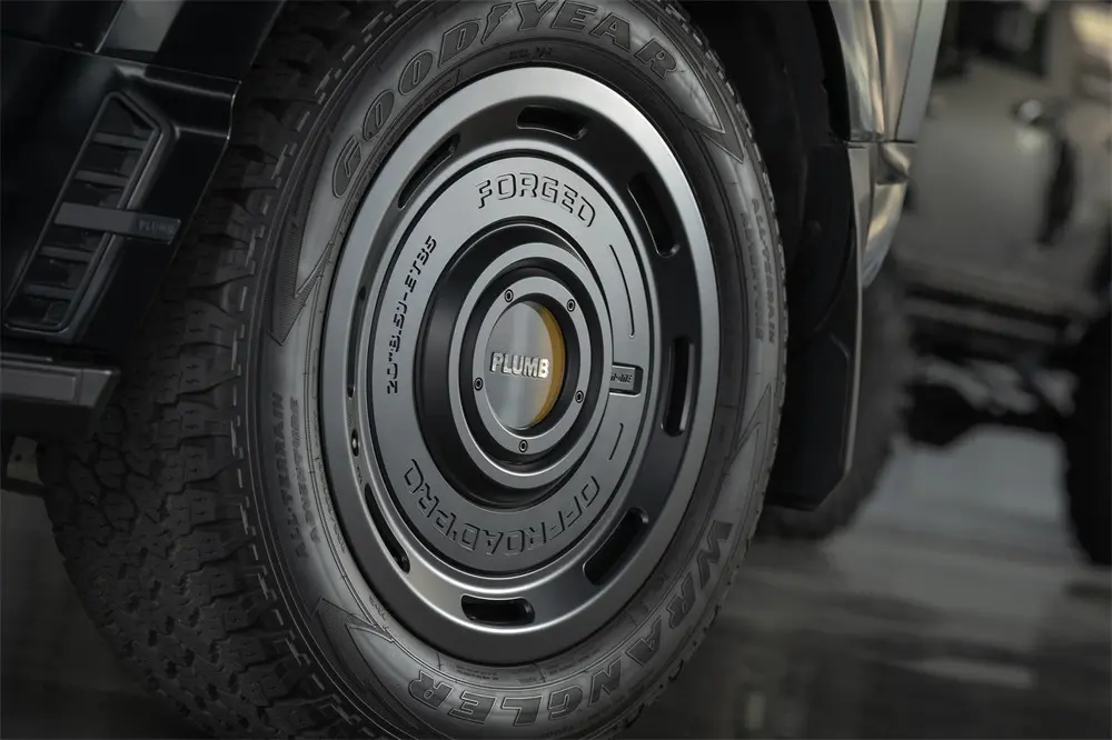 Cerchio ruota Defender con mozzo ruota forgiato PLUMB per Land Rover Defender