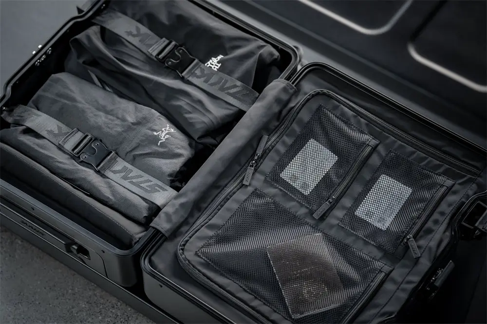PLUMB Travel Luggage Trolley Case 20 Inch