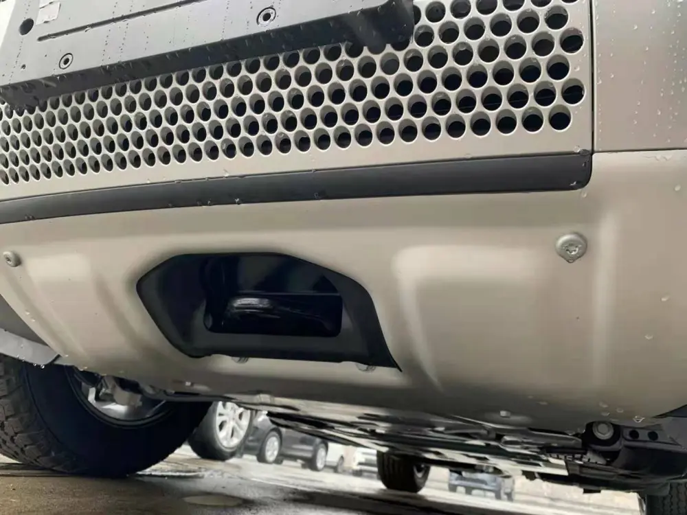 Защитная пластина бампера Land Rover Defender серебристая